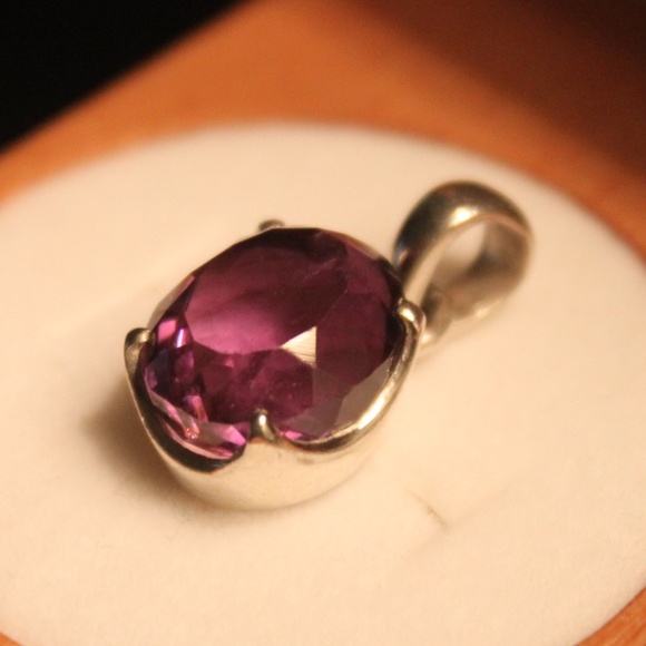 Jewelry - **NEW** Gorgeous Amethyst Pendant
